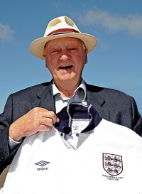 Sir Bobby Robson Sir Bobby Robson 1933-2009